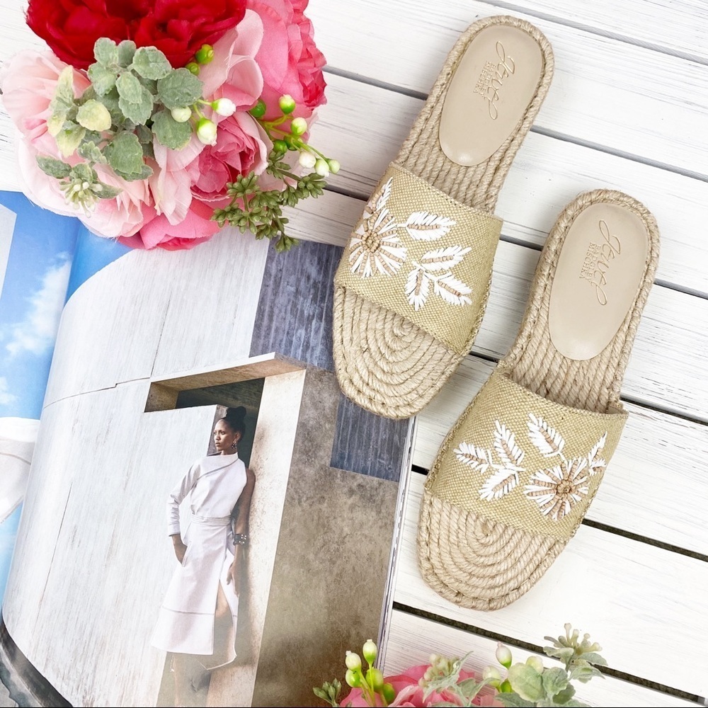 NEW Badgley Mischka Jewel Kyrene Espadrille Sandals Beaded Fabric Beige Tan - Picture 1 of 13
